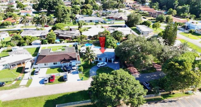 2 of 29 - 7330 Nw 6th St, Miami, FL