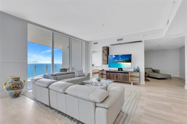 5 of 36 - 525 N Fort Lauderdale Beach Blvd 802, Fort Lauderdale, FL