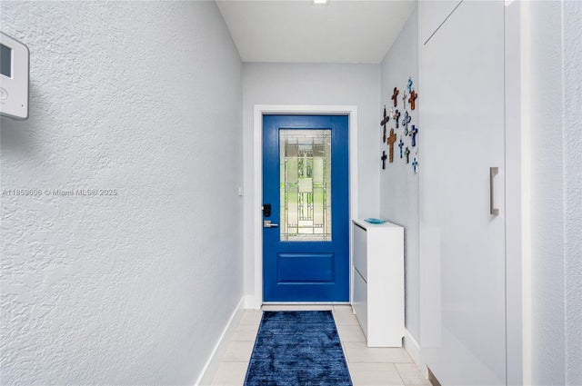 3 of 39 - 6704 Crooked Palm Ter, Miami Lakes, FL