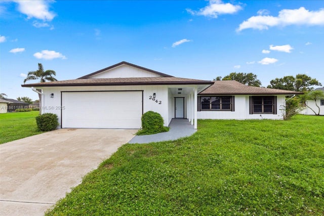 2642 Se Emmett Rd, Port St Lucie