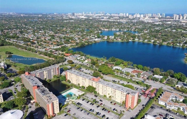 2 of 20 - 1780 Ne 191st St 705-2, Miami, FL