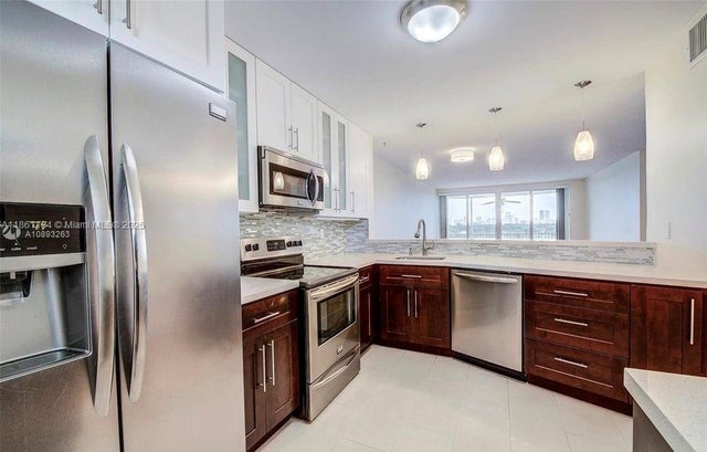 4 of 20 - 1780 Ne 191st St 705-2, Miami, FL