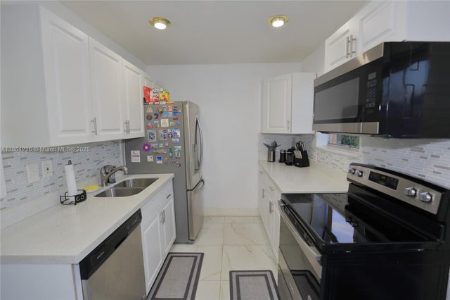 2 of 24 - 1330 N 69th Ave, Hollywood, FL