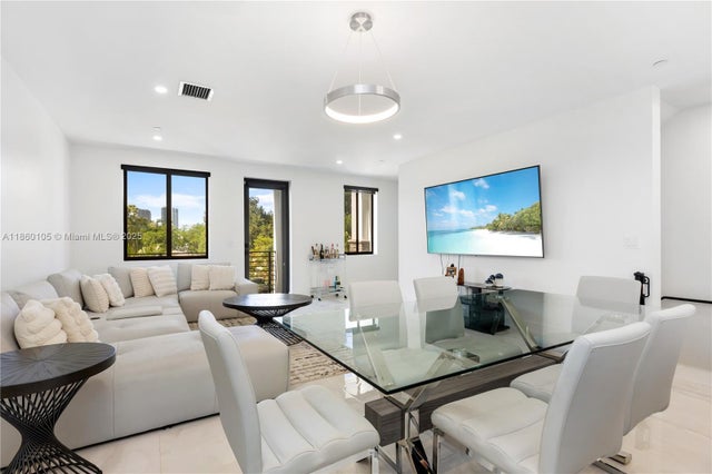 3 of 36 - 436 Se 12th Ct, Fort Lauderdale, FL