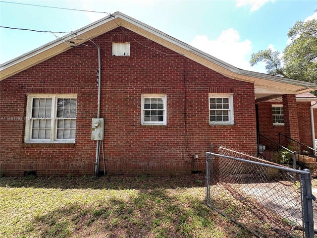 4 of 6 - 123 N M St., Other, FL