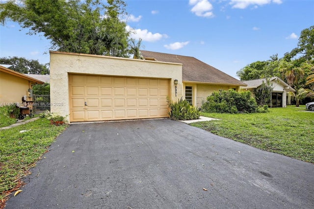 5 of 13 - 9331 Nw 35th Mnr, Sunrise, FL