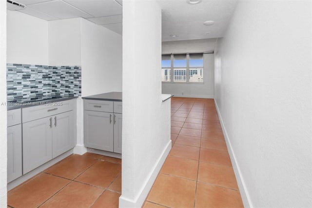 3 of 6 - 4747 Collins Ave Ph04, Miami Beach, FL