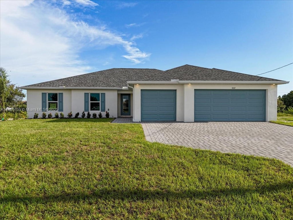 1012 Nw 9th St, Cape Coral