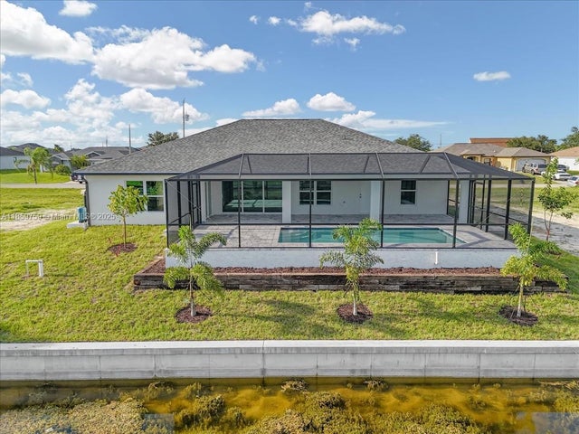 2 of 41 - 1012 Nw 9th St, Cape Coral, FL