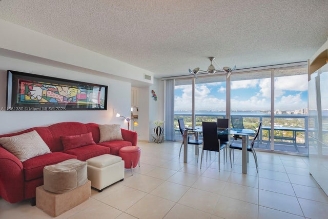 2 of 26 - 5900 Collins Ave 2105, Miami Beach, FL