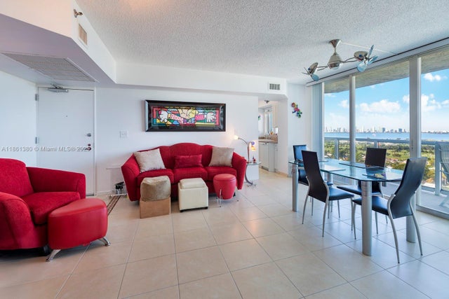 4 of 26 - 5900 Collins Ave 2105, Miami Beach, FL