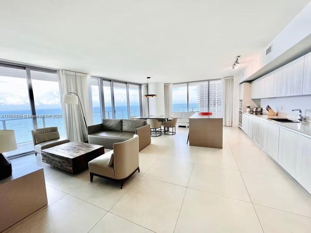 3 of 14 - 4111 S Ocean Dr 1801, Hollywood, FL