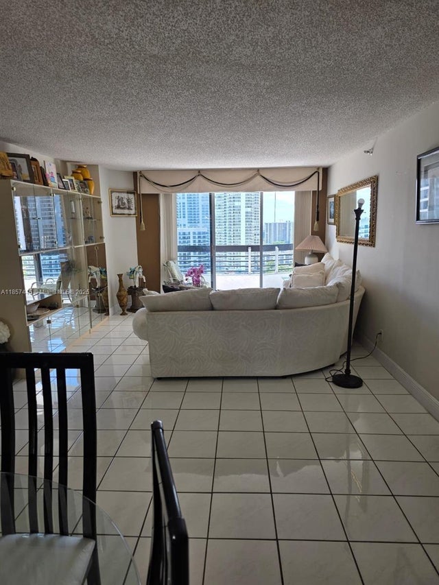 4 of 14 - 19195 Ne 36th Ct 2103, Aventura, FL
