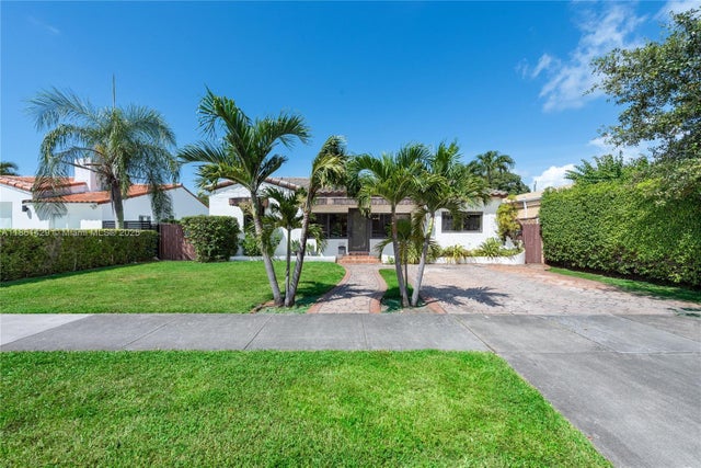 1 of 29 - 608 Sw 26 Roads, Miami, FL
