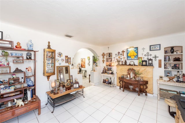 4 of 29 - 608 Sw 26 Roads, Miami, FL