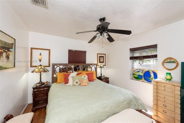 5 of 29 - 608 Sw 26 Roads, Miami, FL