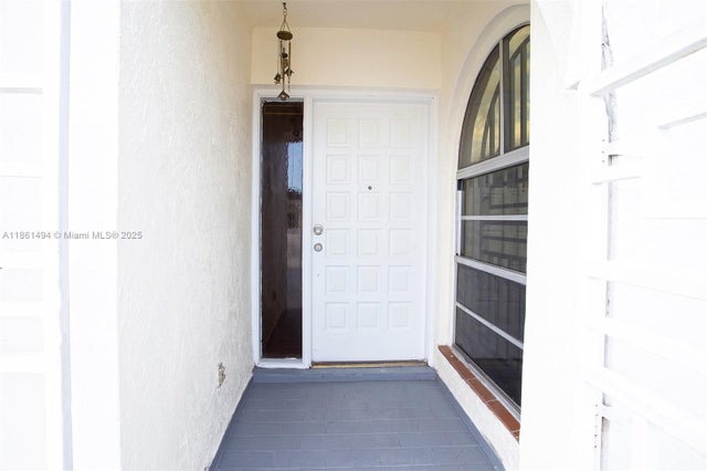 4 of 41 - 3133 W 70th Ter, Hialeah, FL