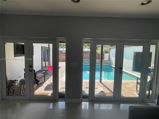 3 of 24 - 801 Oriole Ave, Miami Springs, FL