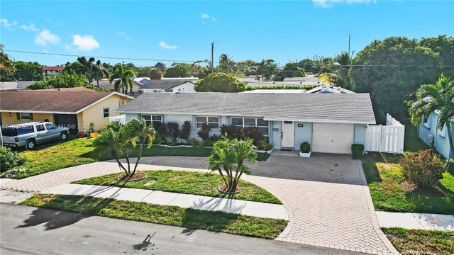 2 of 43 - 605 Se 8th Ave, Deerfield Beach, FL