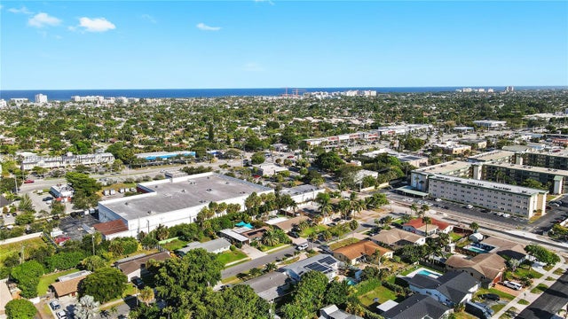 5 of 43 - 605 Se 8th Ave, Deerfield Beach, FL