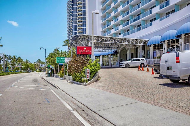 3 of 43 - 19201 Collins Ave 916, Sunny Isles Beach, FL