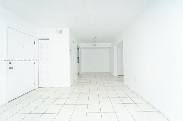 4 of 22 - 576 Nw 114th Ave 203, Sweetwater, FL