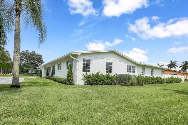 2 of 29 - 8355 Sw 89th St, Miami, FL