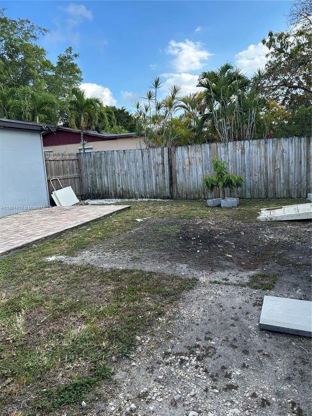 3 of 21 - 3600 Sw 122nd Ave, Miami, FL