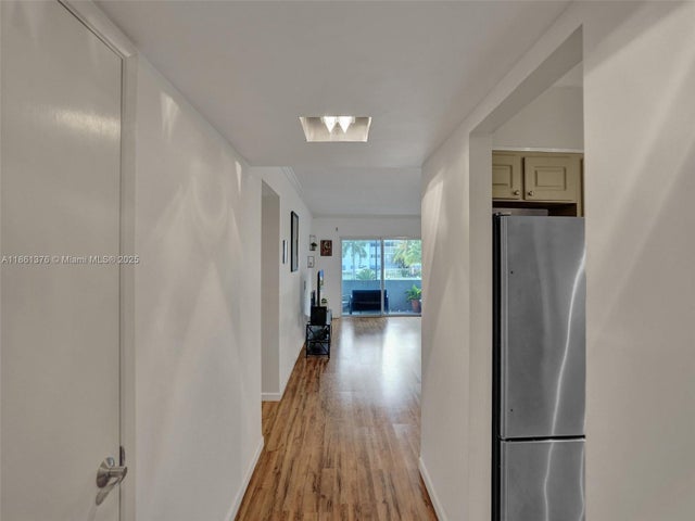 4 of 58 - 4900 Washington St 203, Hollywood, FL