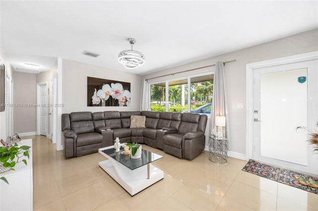 5 of 22 - 15640 Sw 295th Ter, Homestead, FL