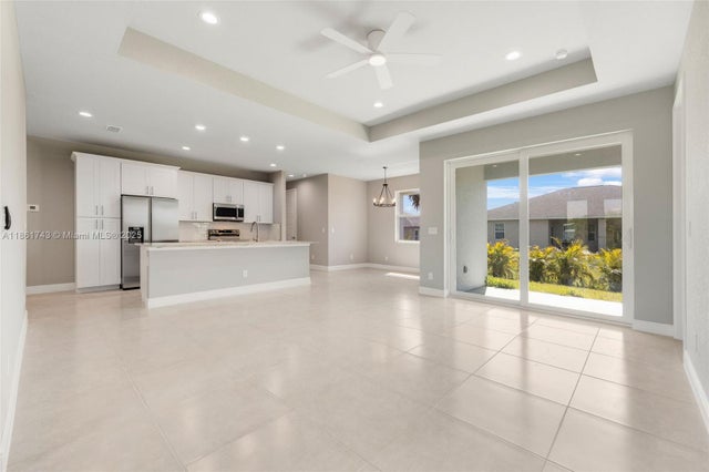 3 of 28 - 5028 N Peachtree Cir, La Belle, FL