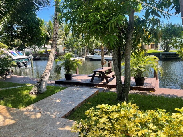 1 of 59 - 2626 Thomas St, Hollywood, FL