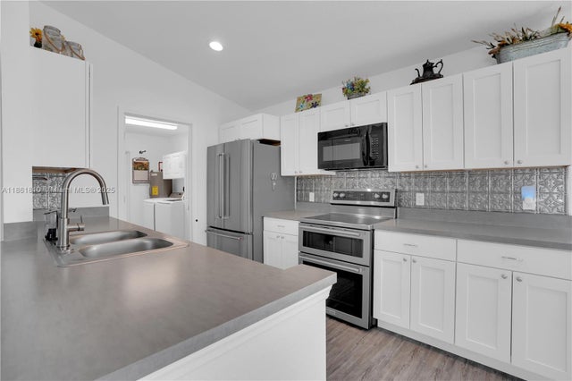 3 of 12 - 1263 Norge Ct, Other, FL