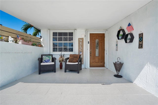 3 of 31 - 19316 Sw 121st Ave, Miami, FL