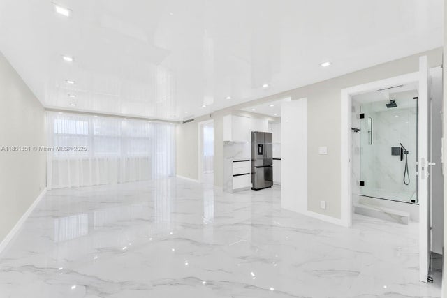 4 of 19 - 251 174th St 1414, Sunny Isles Beach, FL