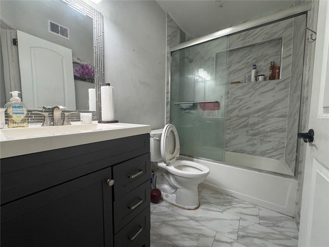1 of 11 - 3525 Sw 15th Ct, Fort Lauderdale, FL