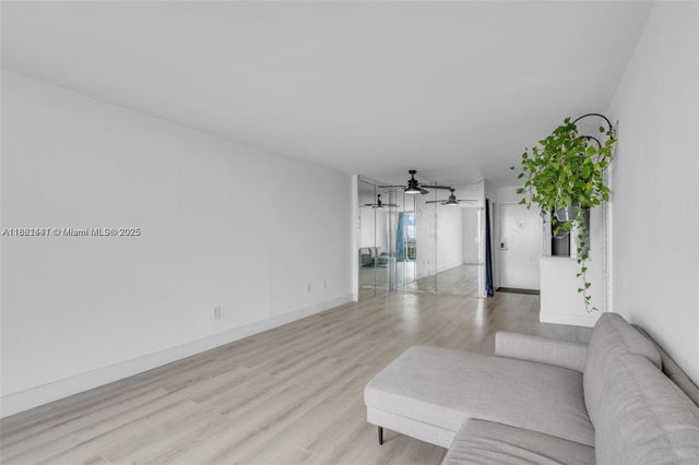 4 of 26 - 6900 Bay Dr 11f, Miami Beach, FL