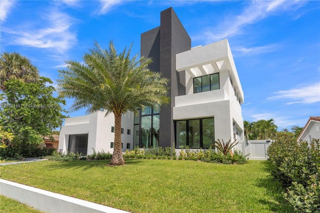 3 of 49 - 3205 Leigh Rd, Pompano Beach, FL