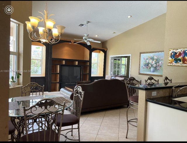 4 of 16 - 11257 Nw 51st St, Coral Springs, FL