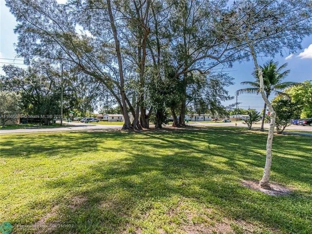 4 of 11 - 115 Marion Rd, West Park, FL