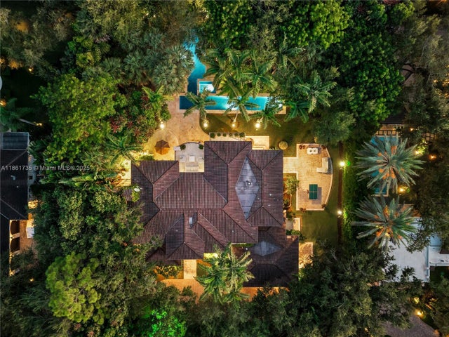 2 of 37 - 5100 Sw 86th St, Miami, FL