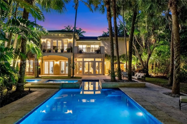 4 of 37 - 5100 Sw 86th St, Miami, FL