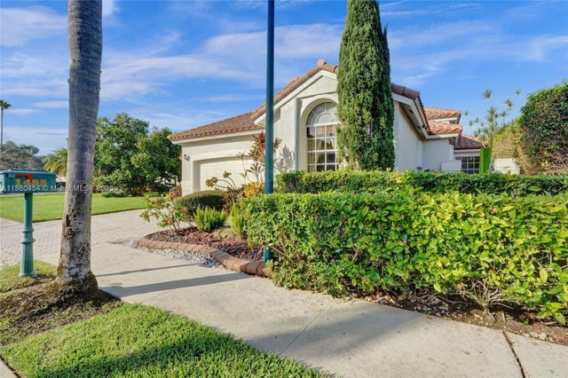 3 of 73 - 1485 W Lacosta Dr W, Pembroke Pines, FL