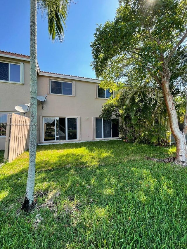 5 of 47 - 1683 Sw 109th Ter, Davie, FL