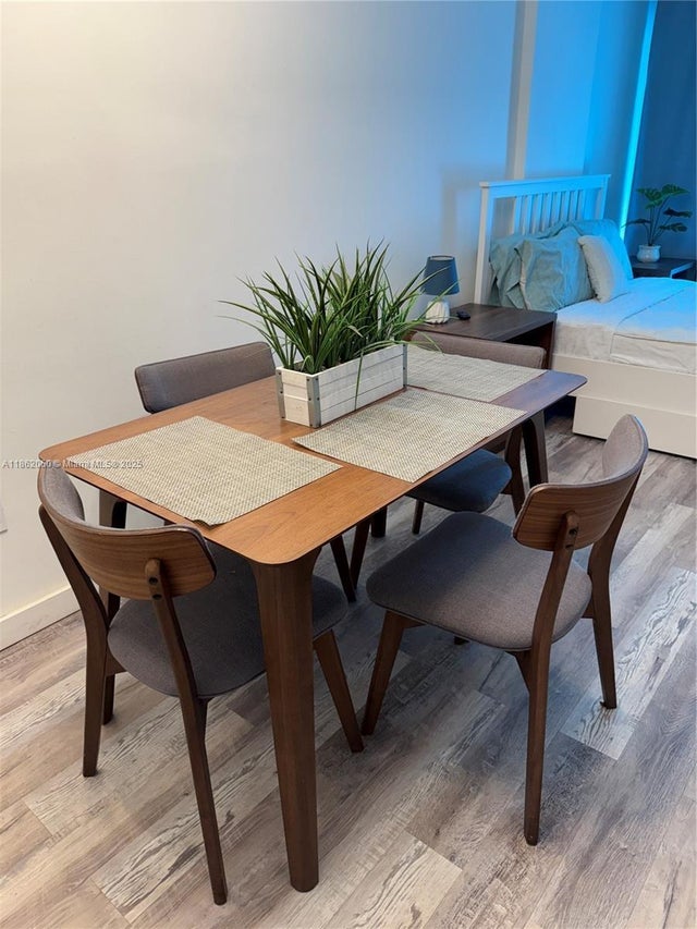 5 of 15 - 400 Kings Point Dr 105, Sunny Isles Beach, FL