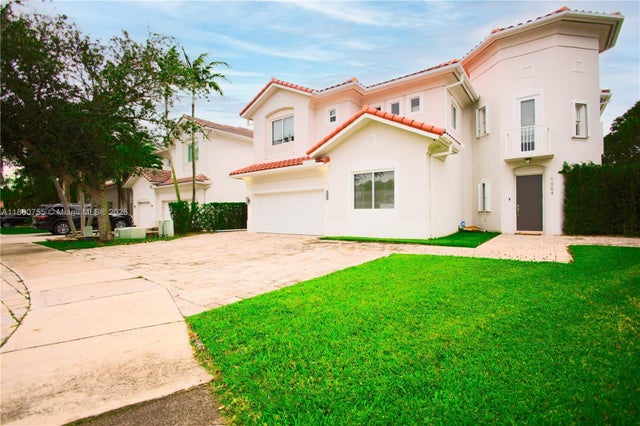 2 of 7 - 7064 Nw 113th Pl, Doral, FL