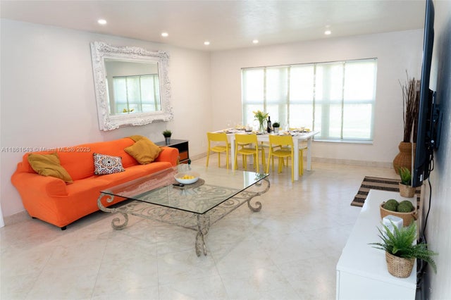 3 of 37 - 121 Ne 1st Ct, Dania Beach, FL