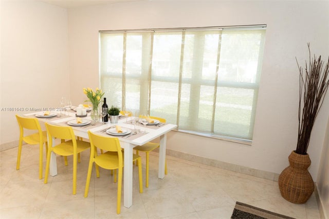 4 of 37 - 121 Ne 1st Ct, Dania Beach, FL