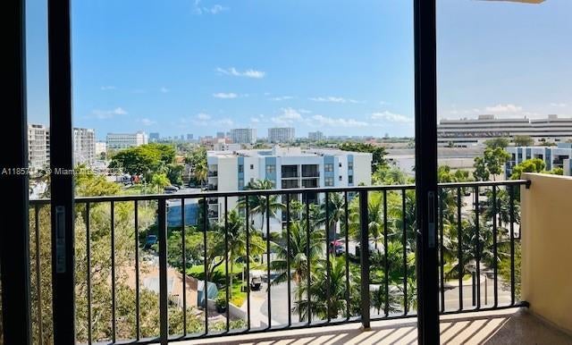 1 of 32 - 1470 Ne 123rd St A707, North Miami, FL