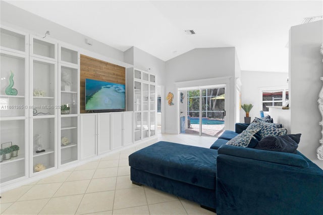 5 of 46 - 491 Sw 203rd Ave, Pembroke Pines, FL